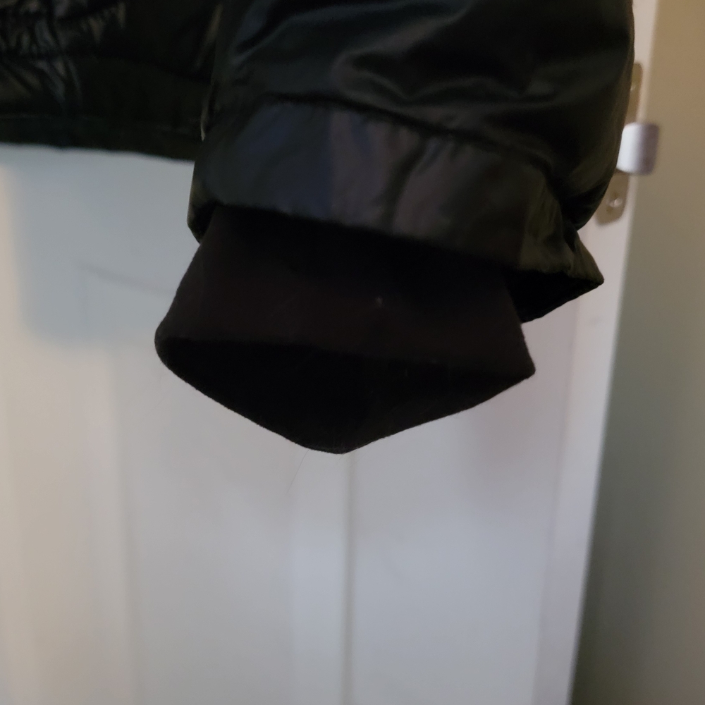 Columbia Women's Shiny Black Puffer Jacket - Picture 2 of 4